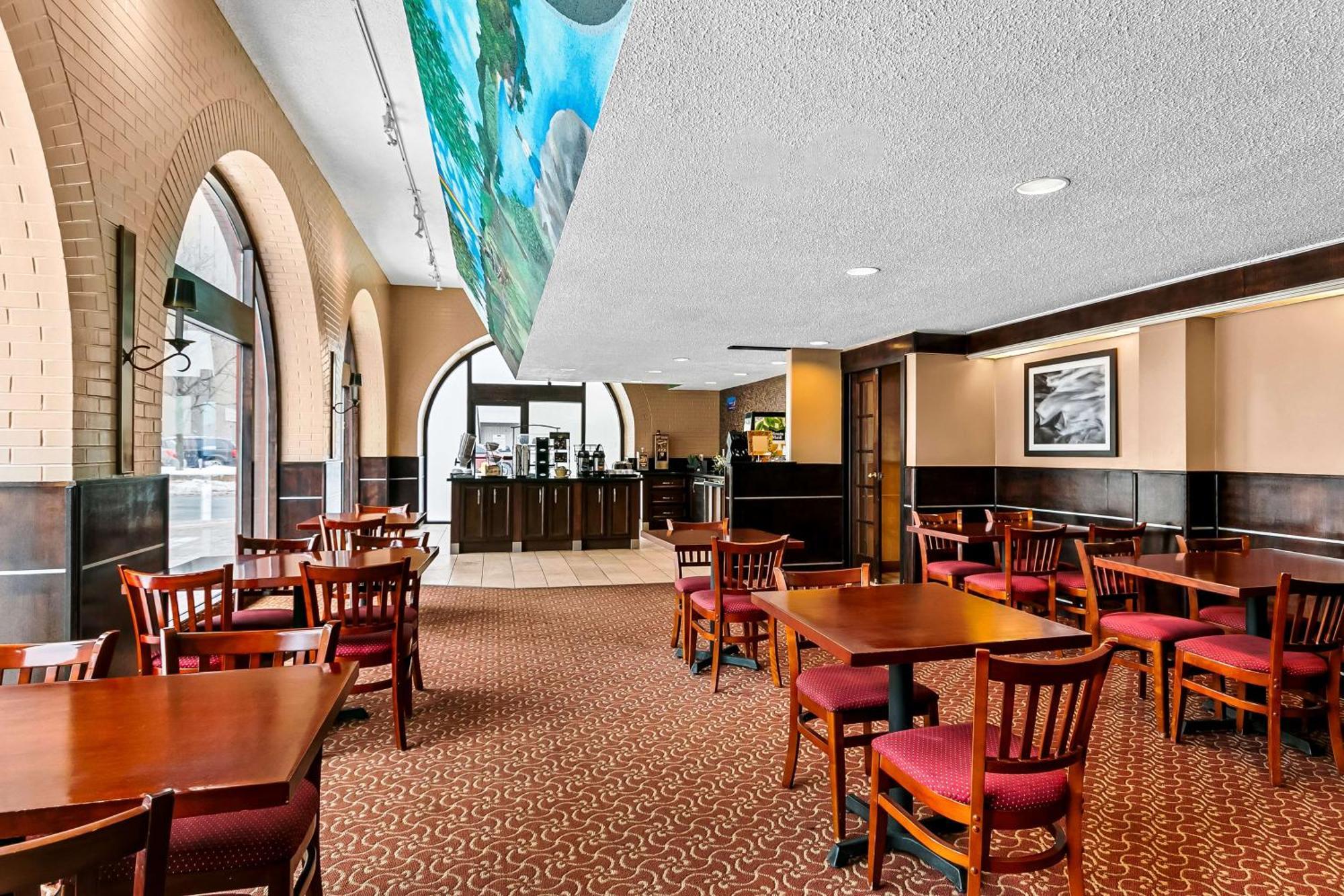 Best Western Downtown Sudbury Esterno foto