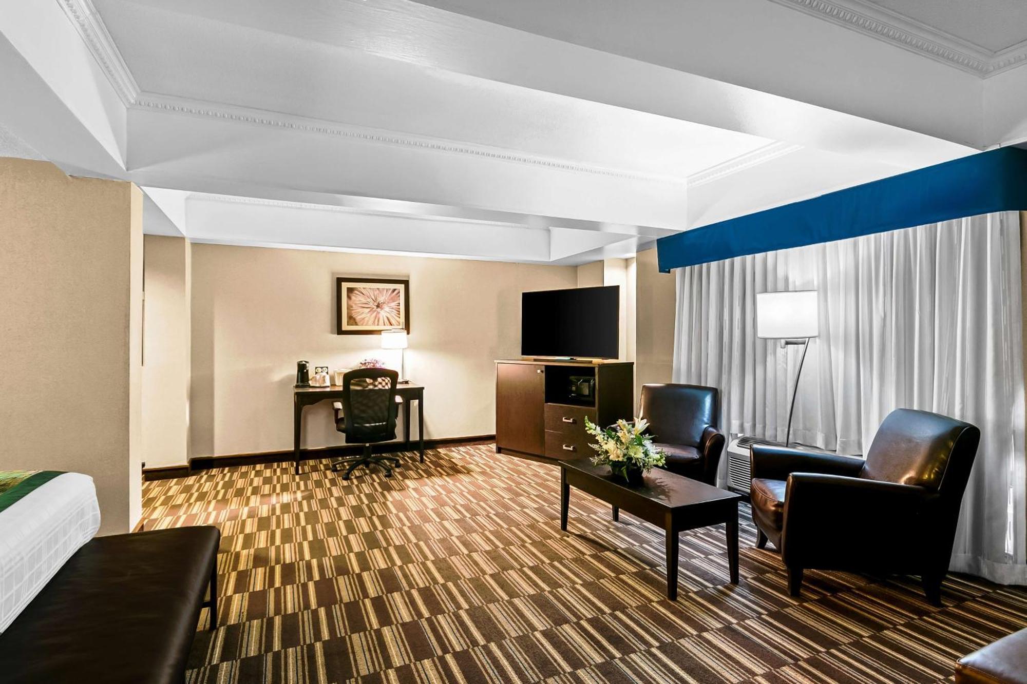 Best Western Downtown Sudbury Esterno foto